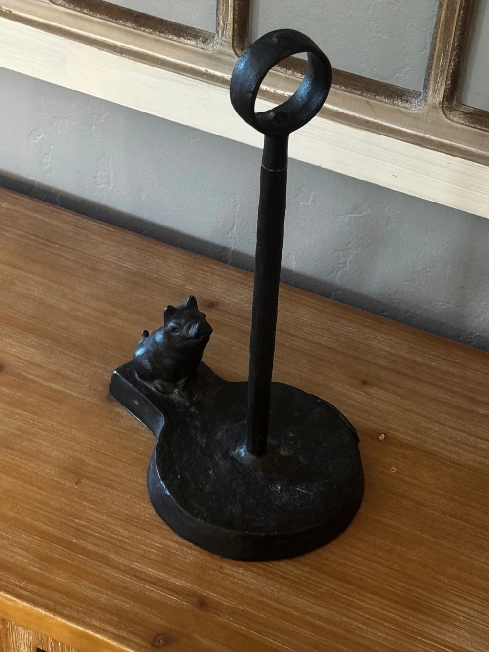 Pottery Barn Vintage Blacksmith Pig Paper Towel Holder